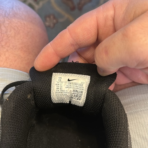 Nike mens Air Max shoes - Picture 9 of 9